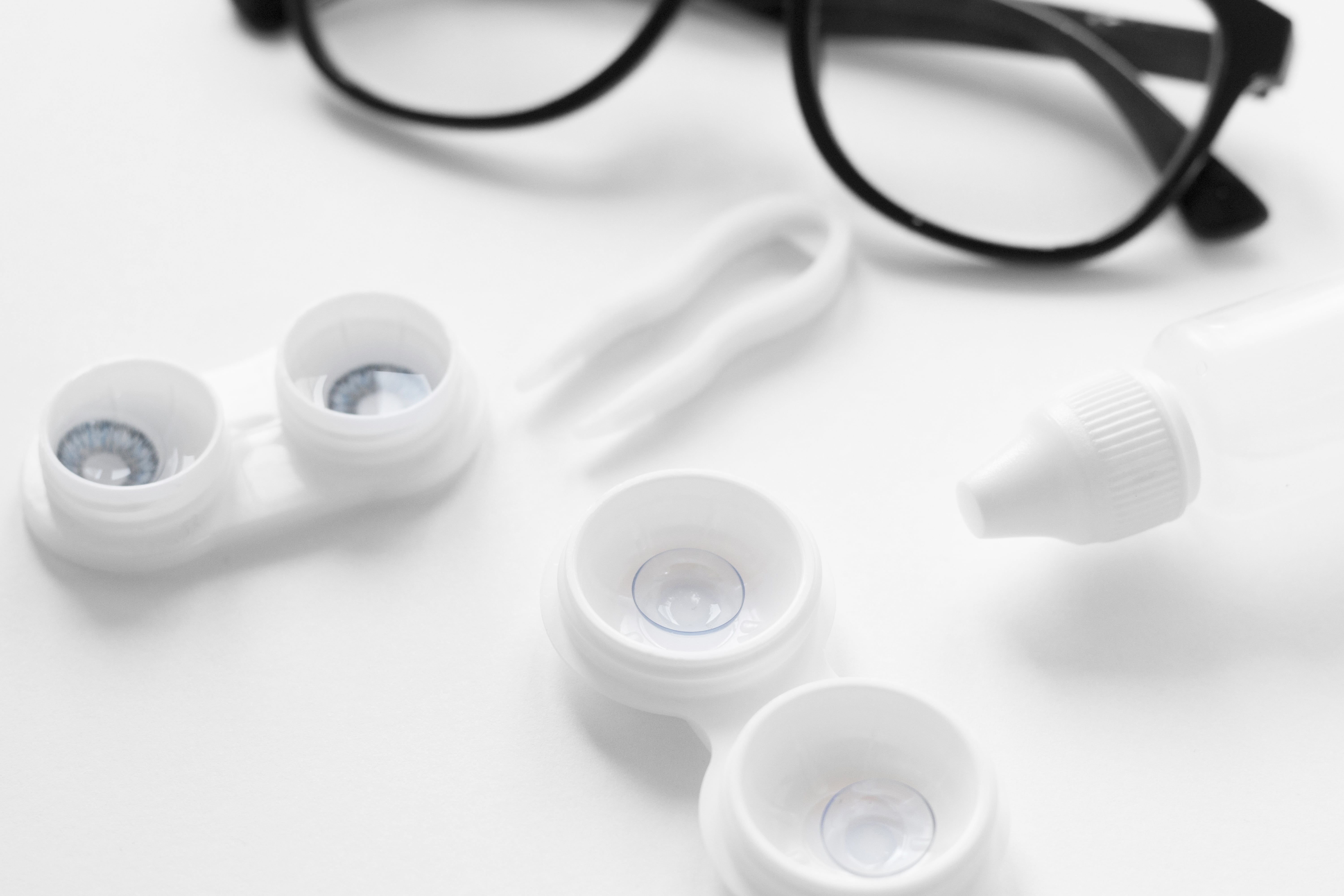 Очки или контактные линзы: что выбрать?